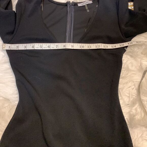 XTAREN Size medium elegant body con dress.  Very stretchy - Picture 7 of 14